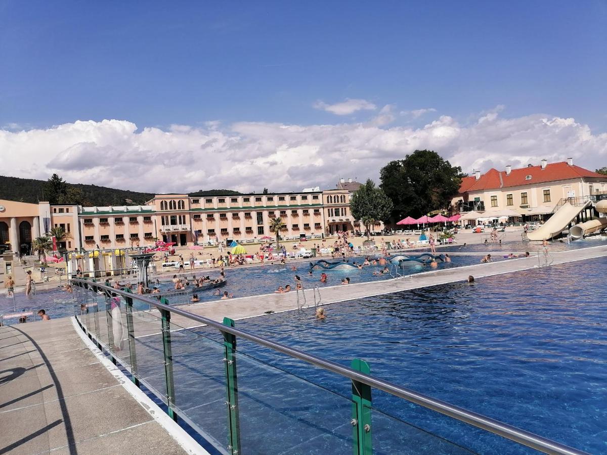 Das Gutenbrunn Thermen & Sporthotel บาเดน ภายนอก รูปภาพ