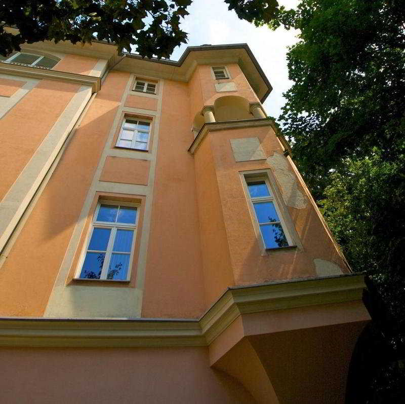 Das Gutenbrunn Thermen & Sporthotel บาเดน ภายนอก รูปภาพ